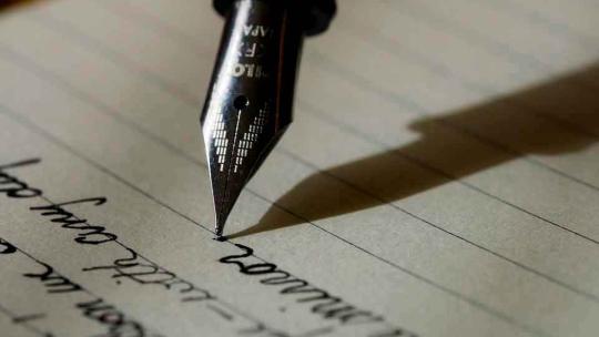 writing-1209121_960_720.jpg